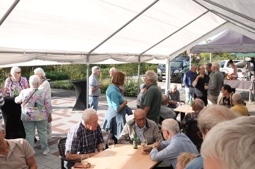 Vrijwilligers tijdens de jaarlijkse vrijwilligers-bbq